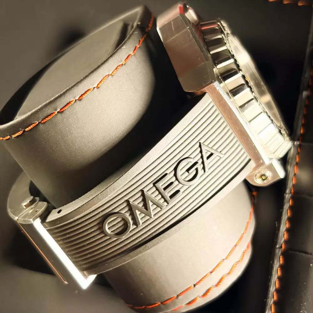 The Omega Seamaster Ploprof - Image 2